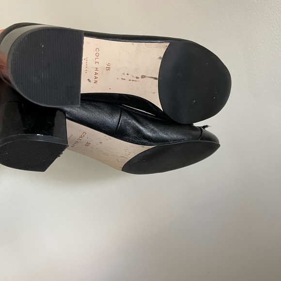 Cole Haan grand is block heel round patent leather toe - Picture 3 of 3